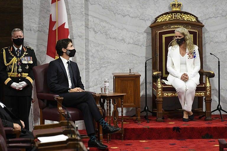 Payette and Trudeau wait during the throne speech in the Senate chamber in Ottawa on Sept. 23, 2020 (CP/Adrian Wyld)