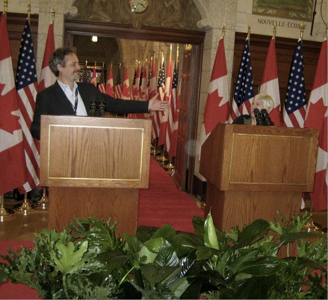 O-Day Pic o' the Day: The closest ITQ is likely to get to the Obama-Harper press conference