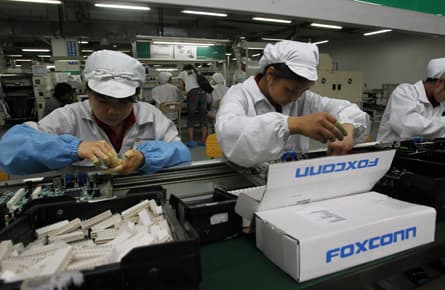 Suicide crisis continues at iPod factory