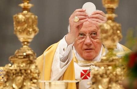 How many young people are reading about the Pope's resignation?
