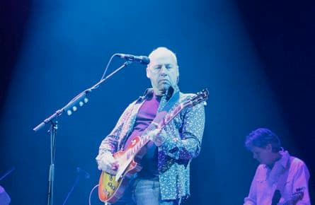 Dire Straits: on every street