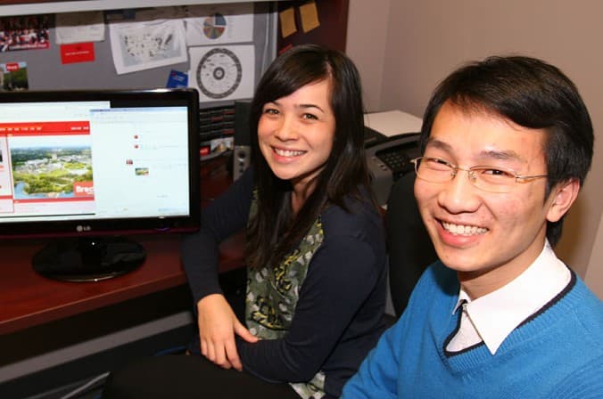 Brock recruits Chinese students on social media