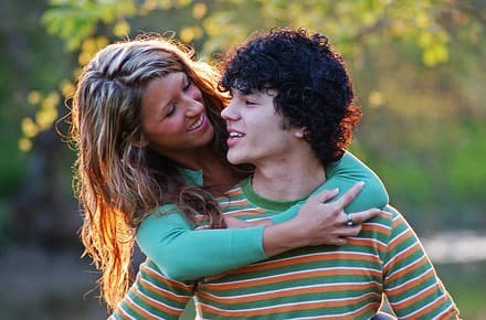 Plan to marry a lawyer? This site should help.