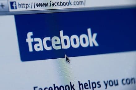 Can you blame Facebook for your bad grades? Maybe.