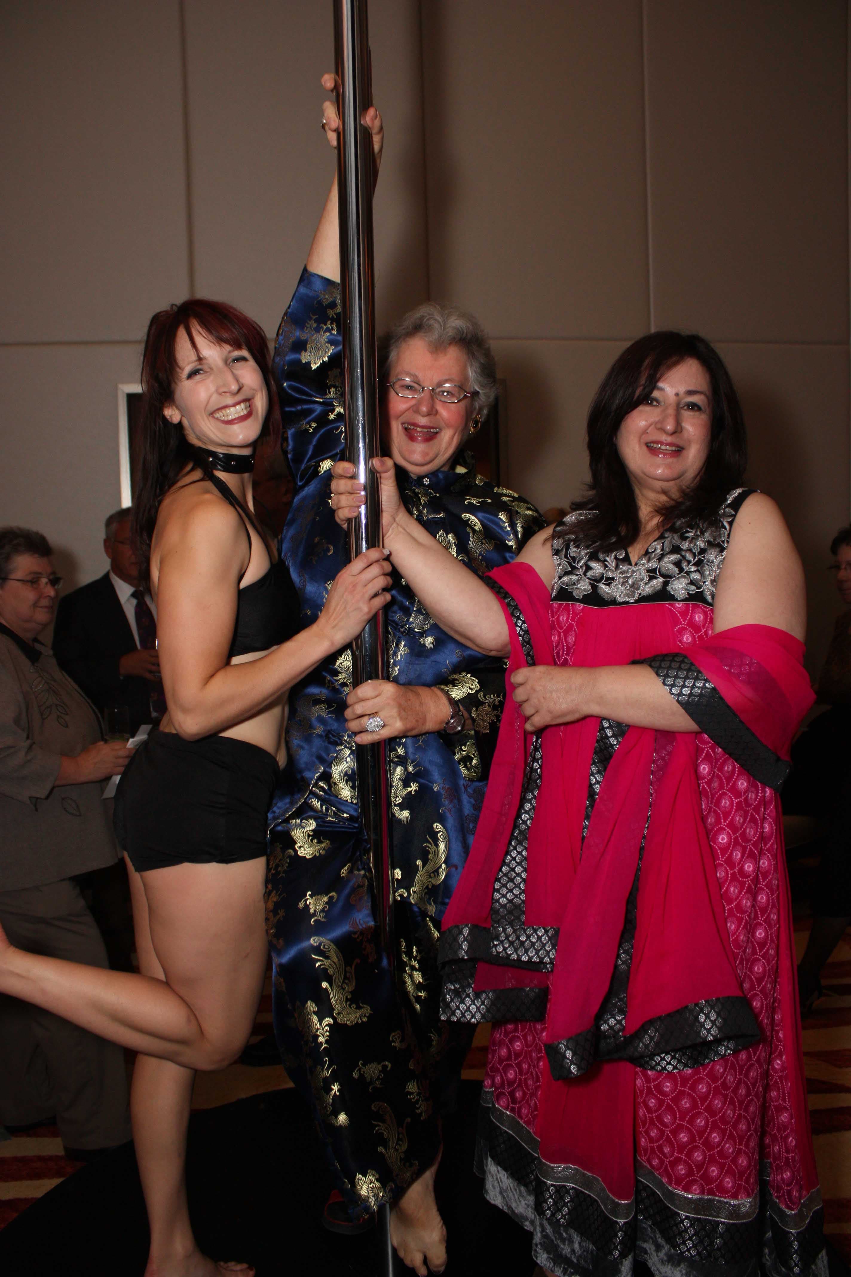 Glam, glitz, burlesque and politicians at Egale gala