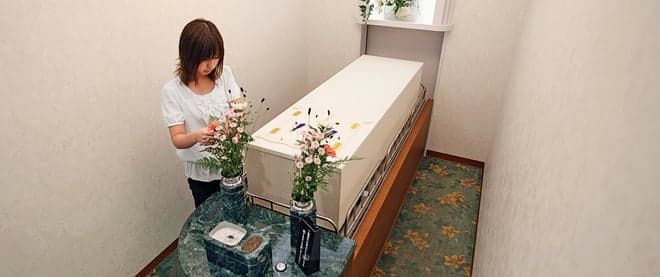 A hotel quiet as the grave