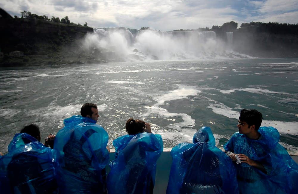 Things you can’t do at Niagara Falls