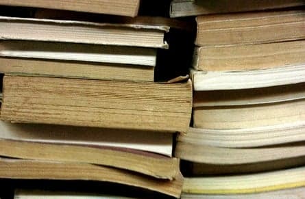 Why are Canadian students still paying through the nose for textbooks?