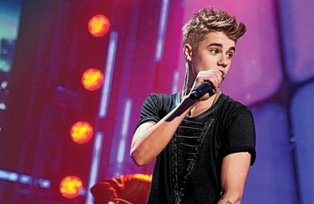 Justin Bieber has Instagram meltdown, insults Lindsay Lohan