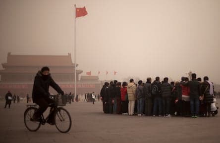 Sandstorm and smog combination causes terrible air quality in Beijing