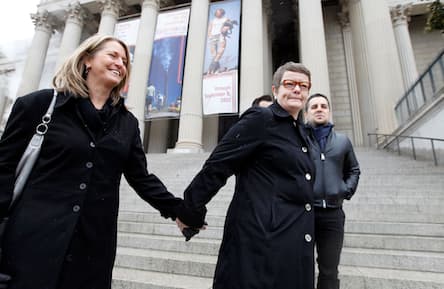 U.S. Supreme Court to hear landmark same-sex marriage case