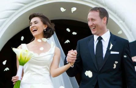 Defence Minister Peter MacKay welcomes his baby son
