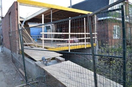 Ottawa slaps moratorium on monster houses