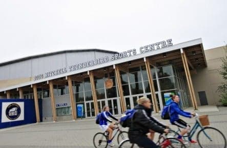 Mixed feelings as UBC cancels classes for Aboriginal event
