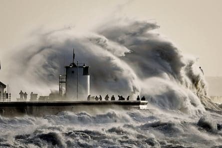 Huge waves pummel shores near U.K. town during storm