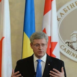 Your morning five: Harper talks tough on Russia