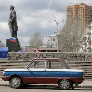 Your morning five: Pro-Russians occupy more buildings