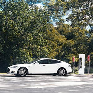 Why gas stations are in decline in Canada