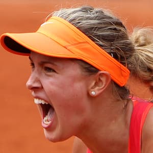 5 at 5: Eugenie Bouchard wins to advance at French Open