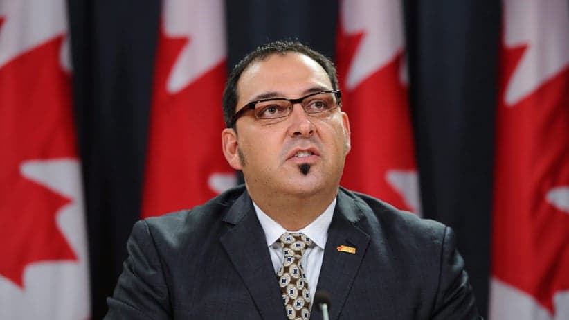 Glenn Thibeault quits NDP for Ontario Liberals