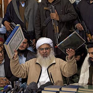 Pakistan fights back
