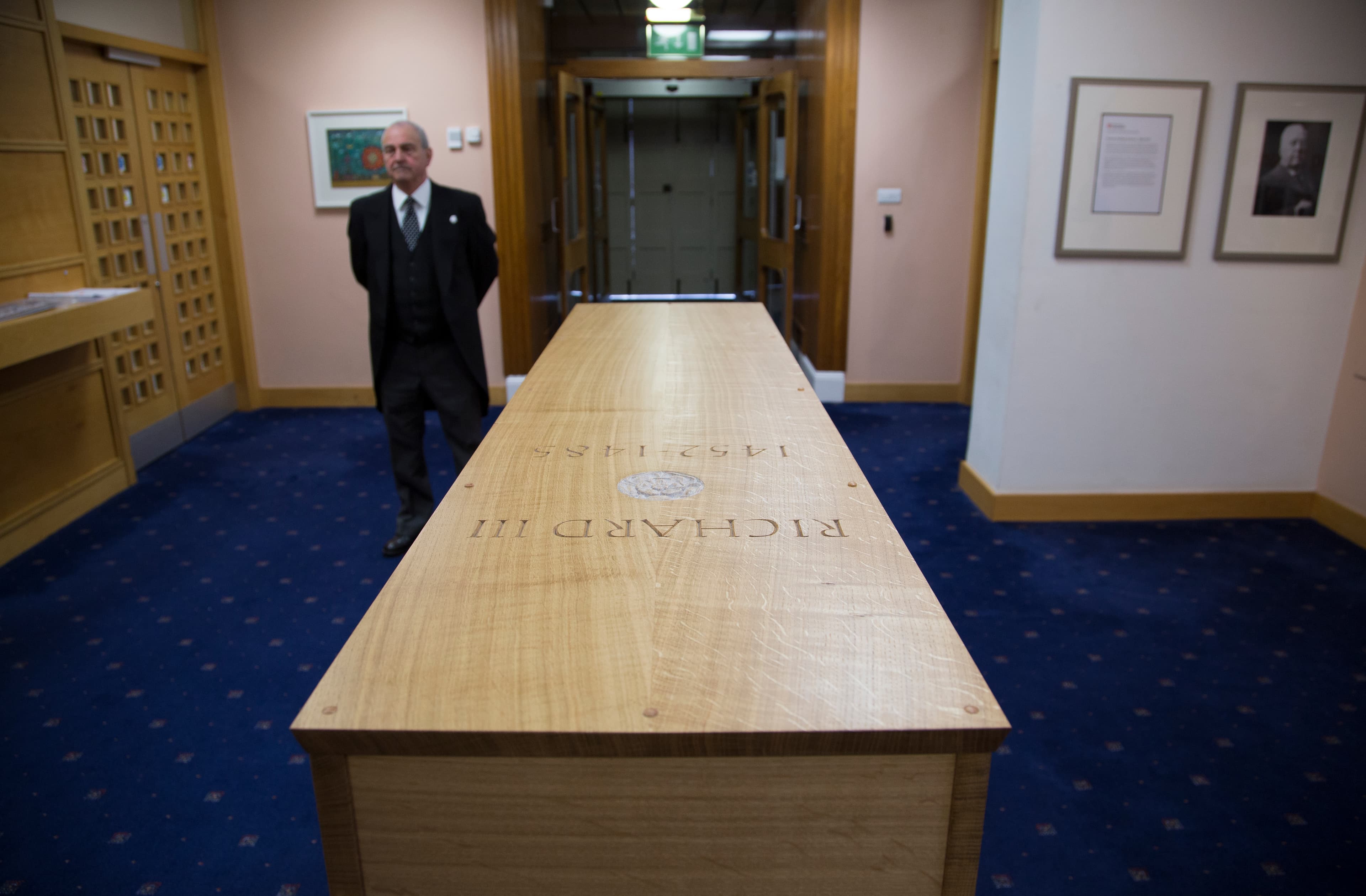 An obituary for an oak: From the backwoods to Richard III's coffin