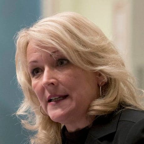 Should Quebec start its own long-gun registry?