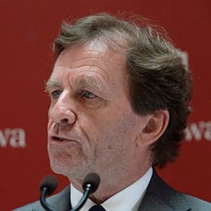 Allan Rock hits the hustings for UOttawa