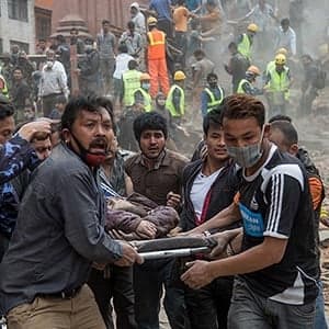 Nepal earthquake: Crisis at the top of the world