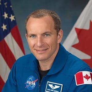 Question and Astronaut: David Saint-Jacques