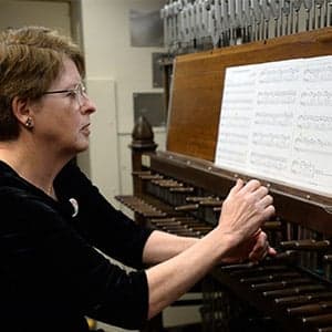 How to play the bells on Parliament Hill