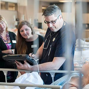 A rapprochement between nurses with diplomas and nurses with degrees