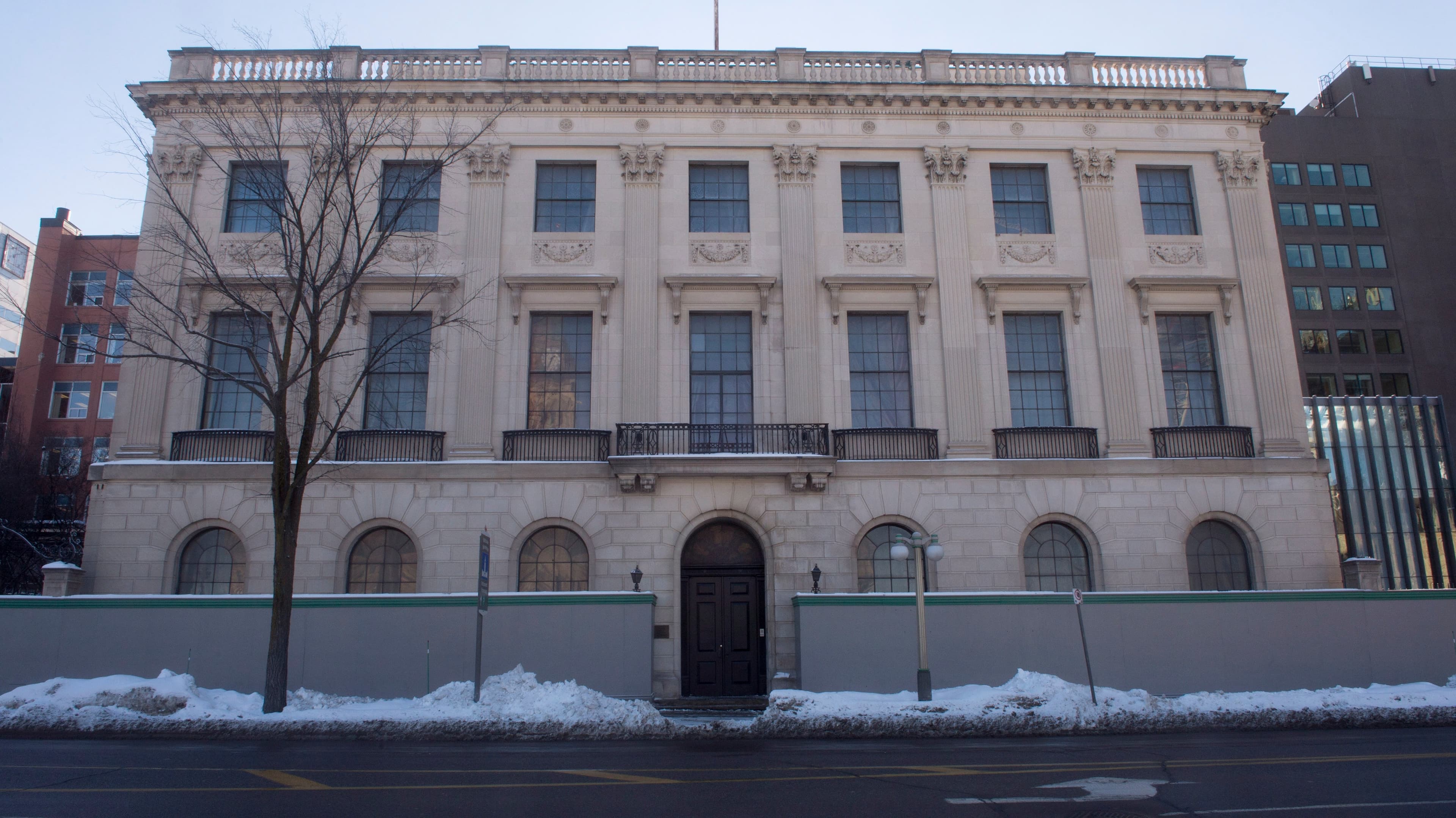 Has a national portrait gallery's time come, again?