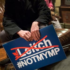 Kellie Leitch's constituents turn against her