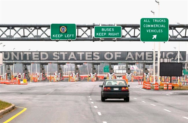 Congress adopts Canada-U.S. border bill
