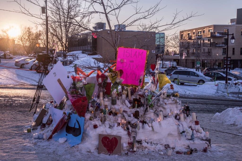 Quebec City unites in tribute to shooting victims