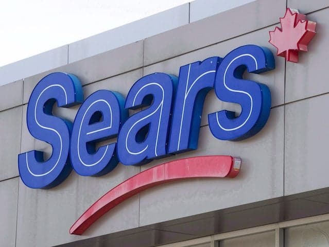 If Sears Canada closes its doors, what happens to executive retention bonuses?