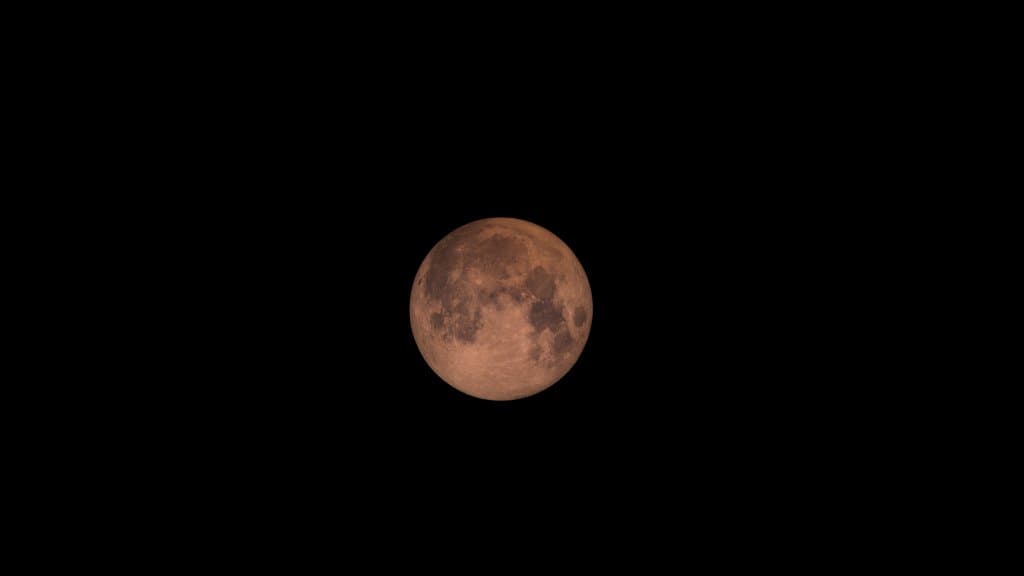 How to watch the ‘super blue blood moon’ from Canada