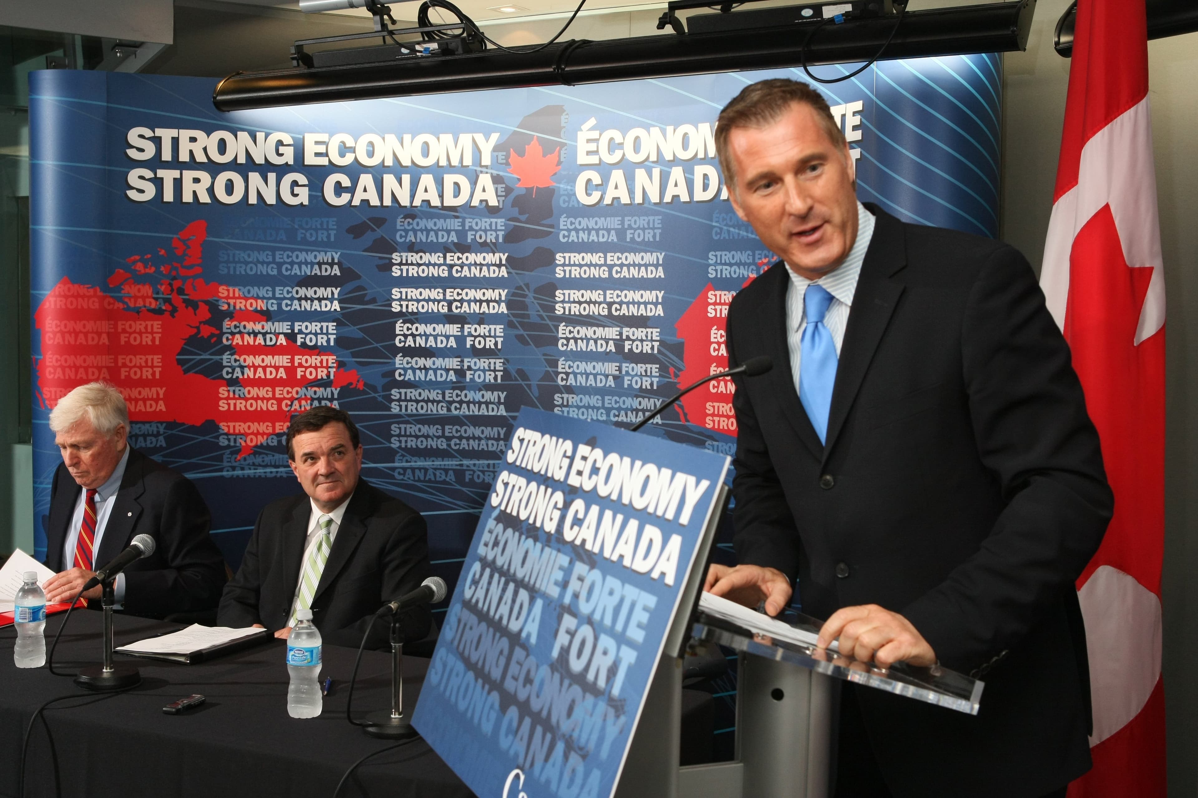 Fact check: Diversity doesn't make Canadians feel less Canadian