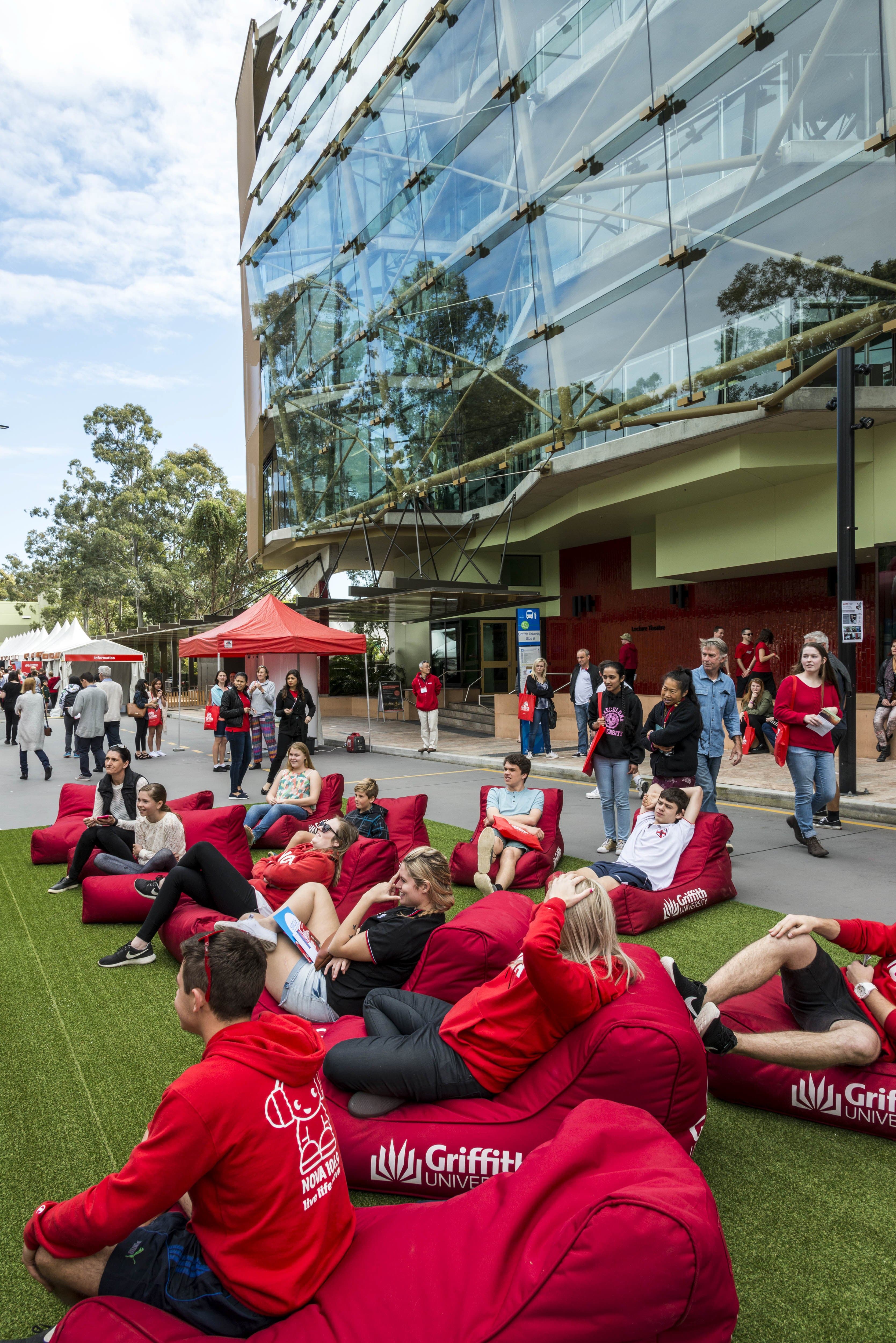 Study in Australia: A guide for Canadian students