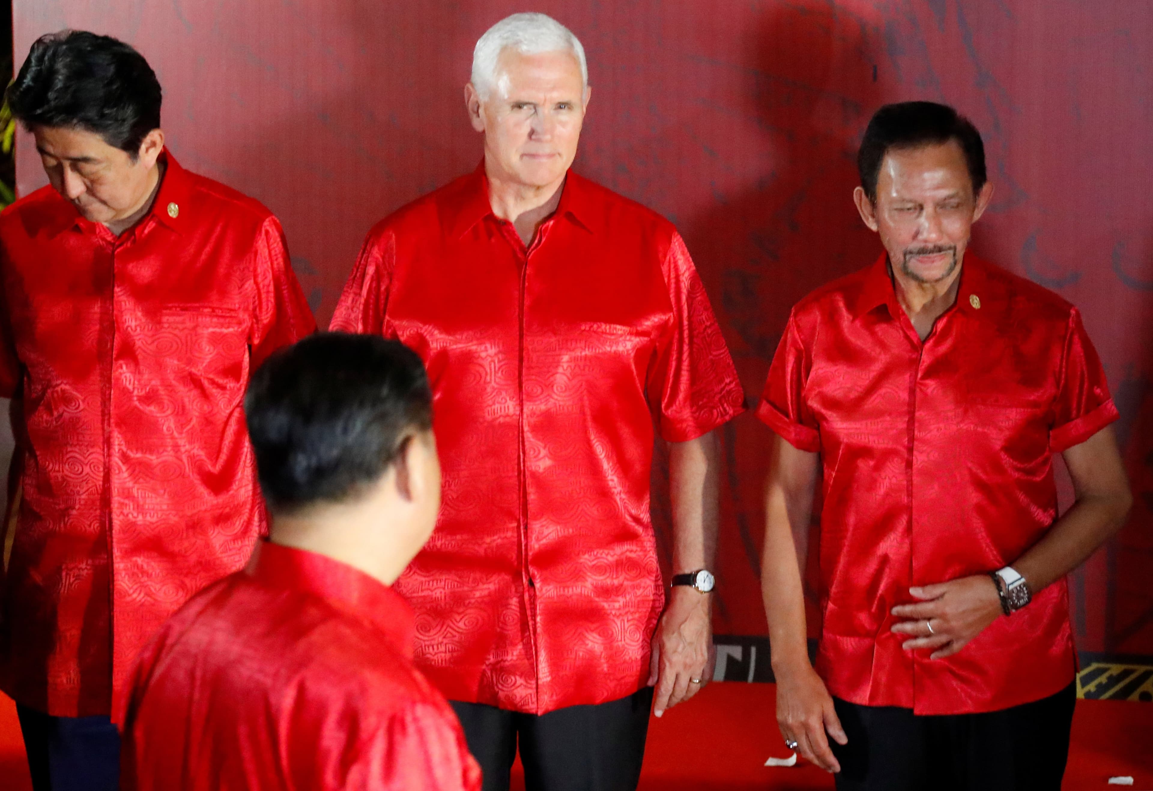 Why Mike Pence is giving Xi Jinping the stink-eye in this picture