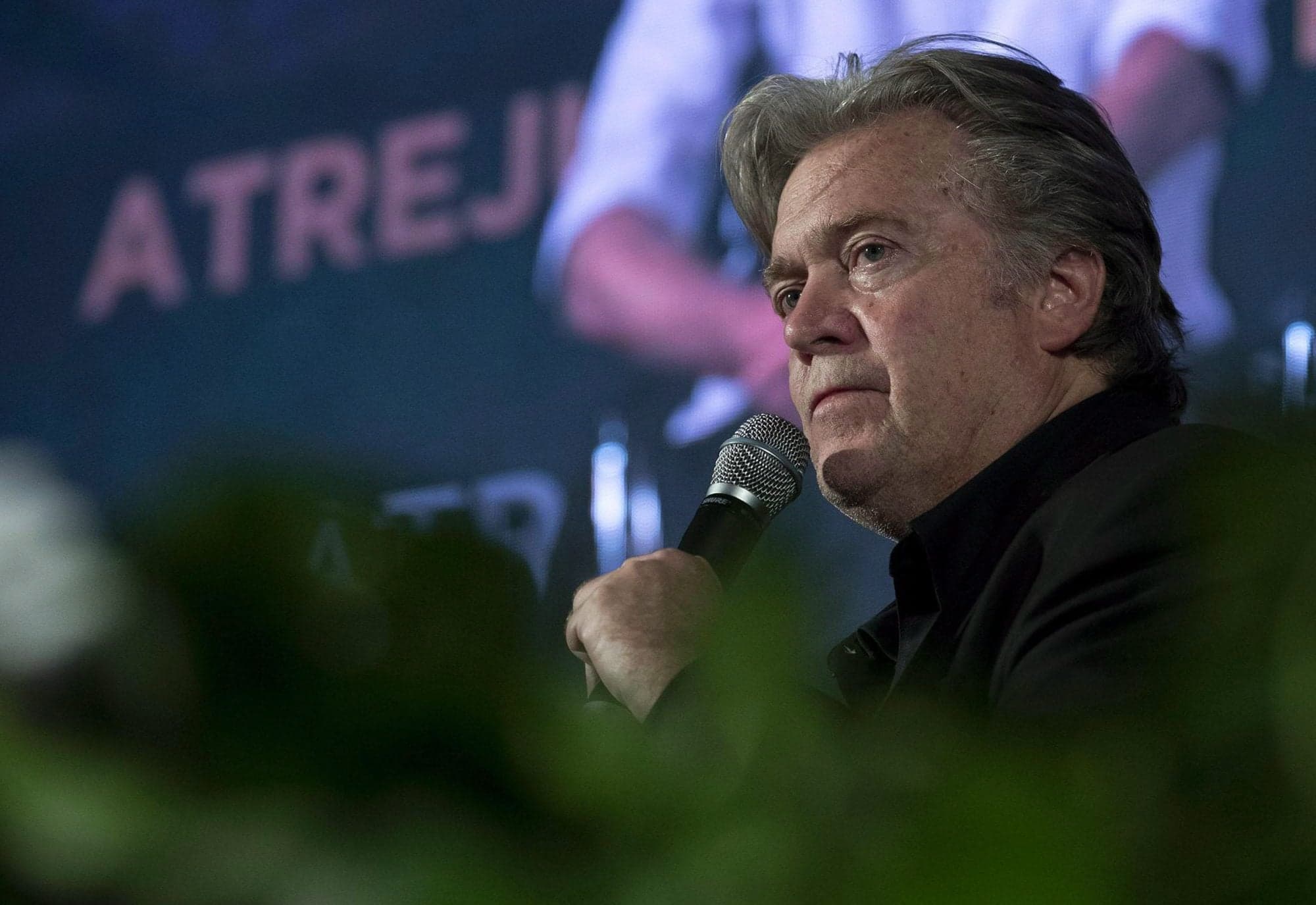How the Munk Debate between Steve Bannon and David Frum should have gone