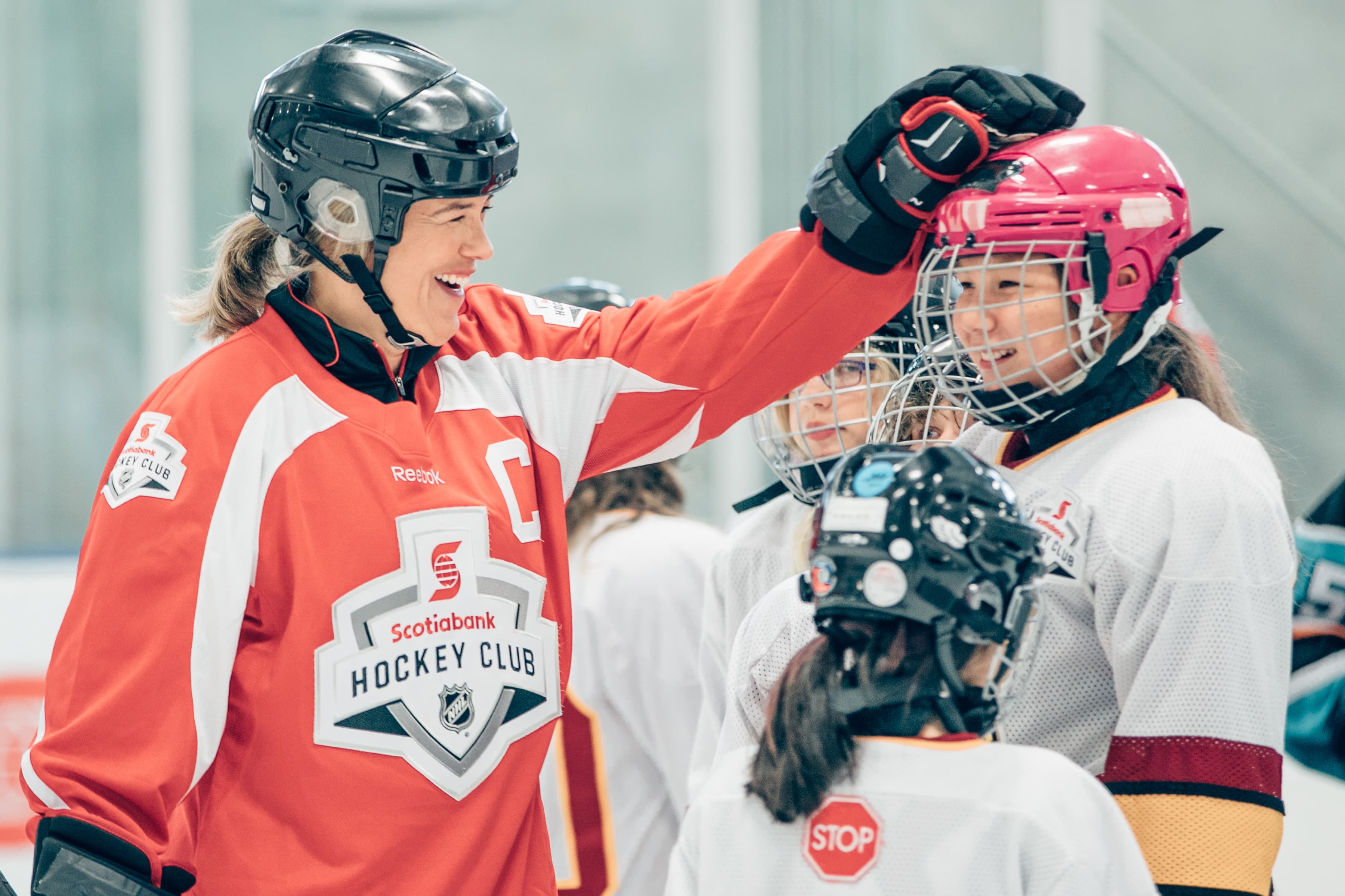 Can you beat these hockey legends at our Hockey Day in Canada quiz?