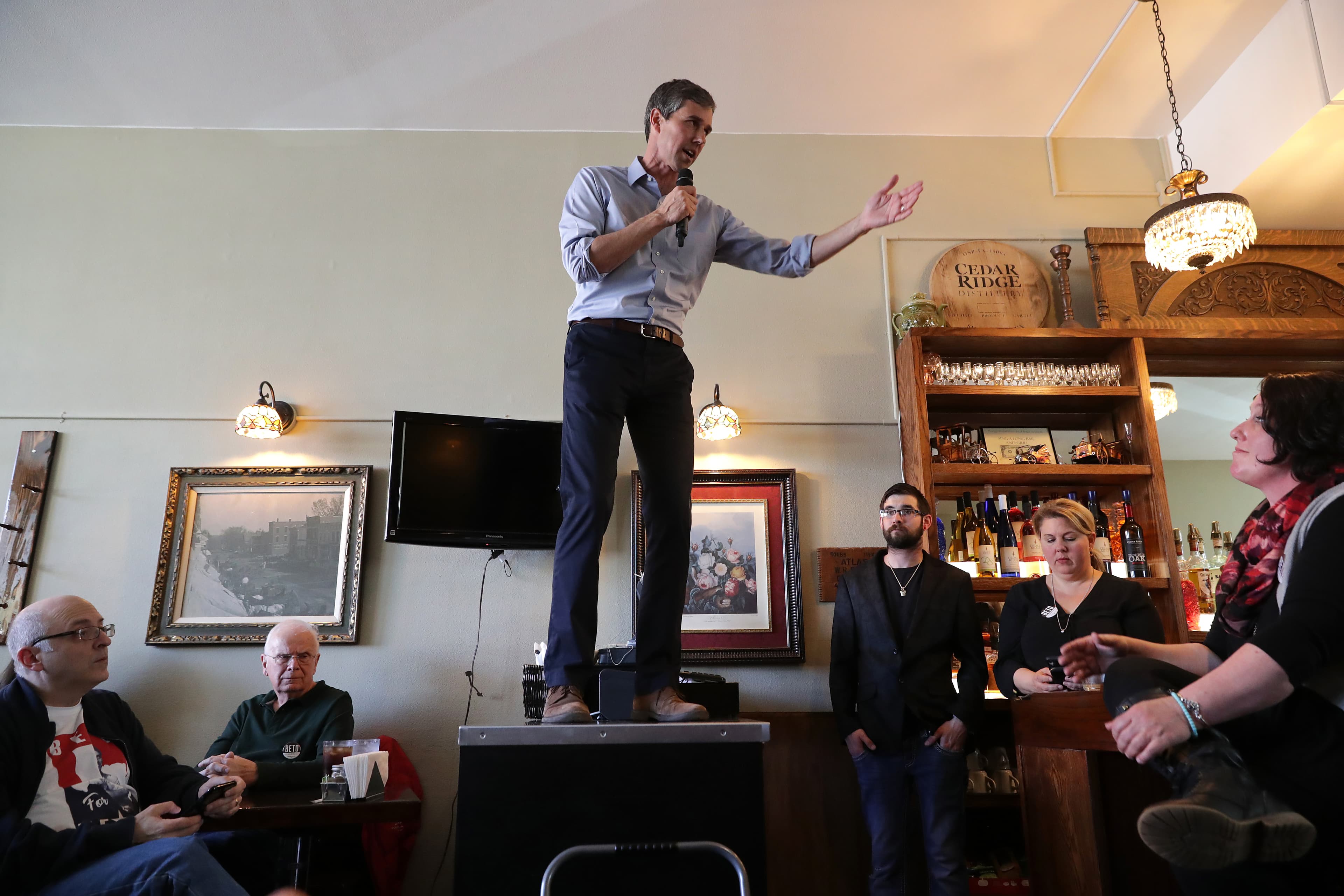 For Beto O'Rourke, a wobbly little election platform does the job