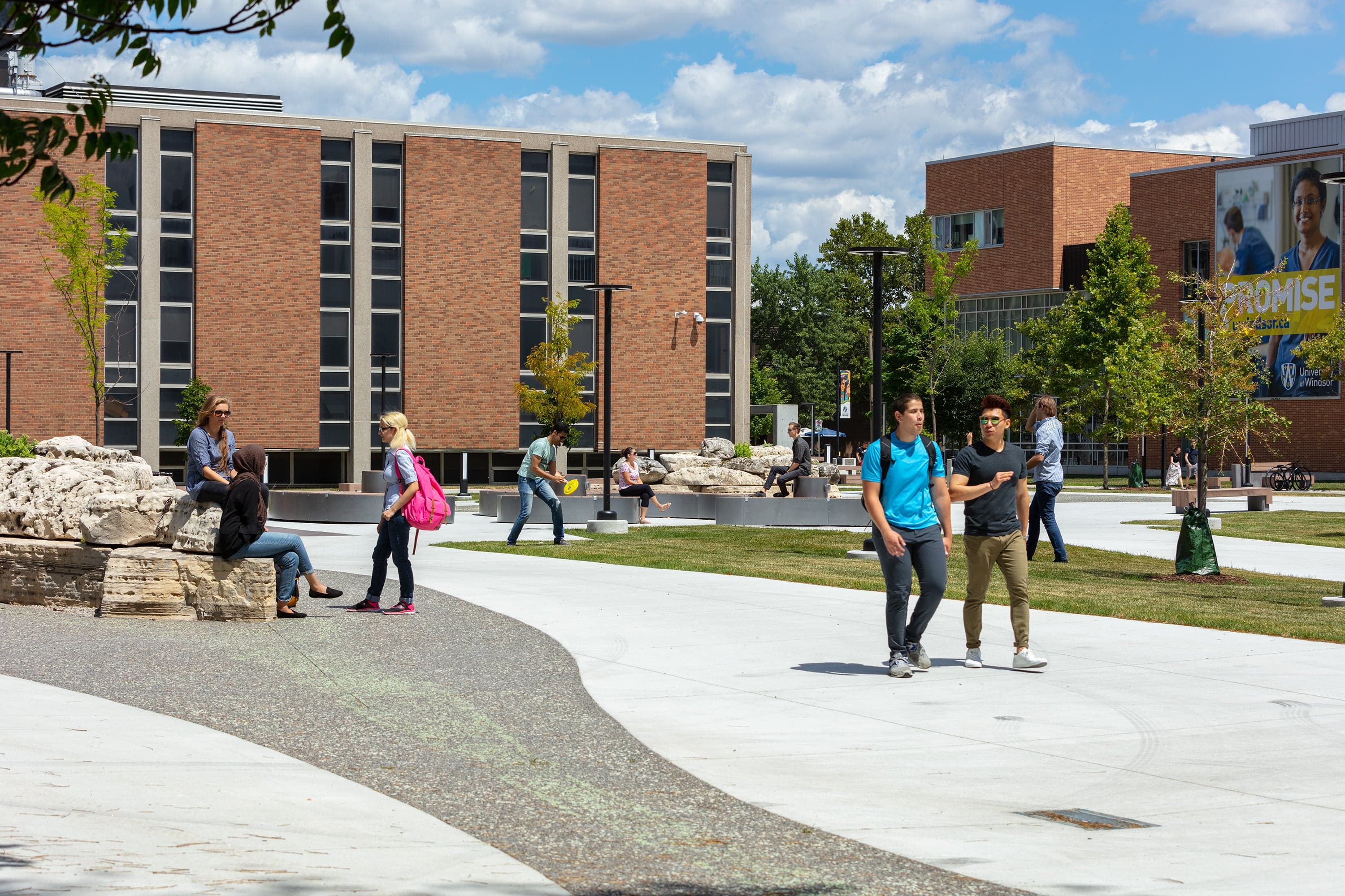 University of Windsor: student life on campus