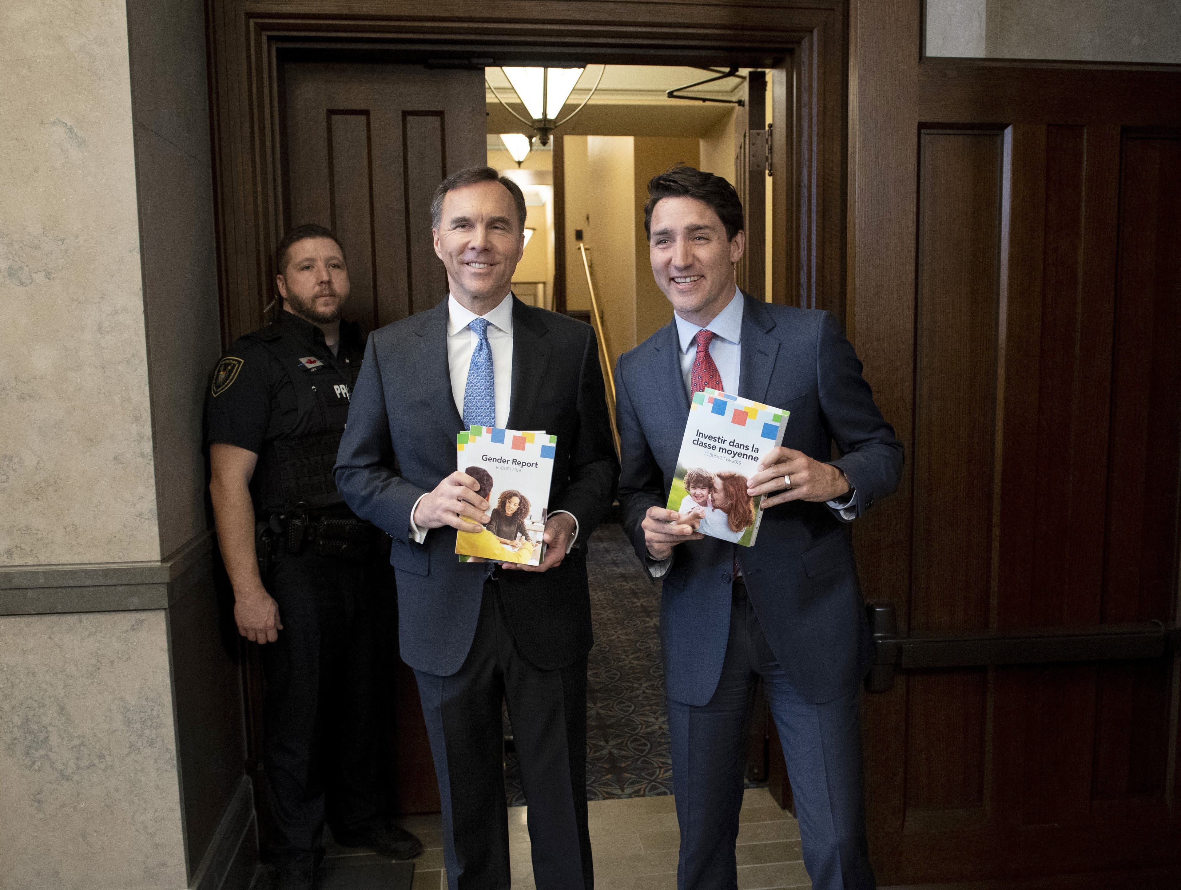 Justin Trudeau needs to stop borrowing Stephen Harper's omnibus trick