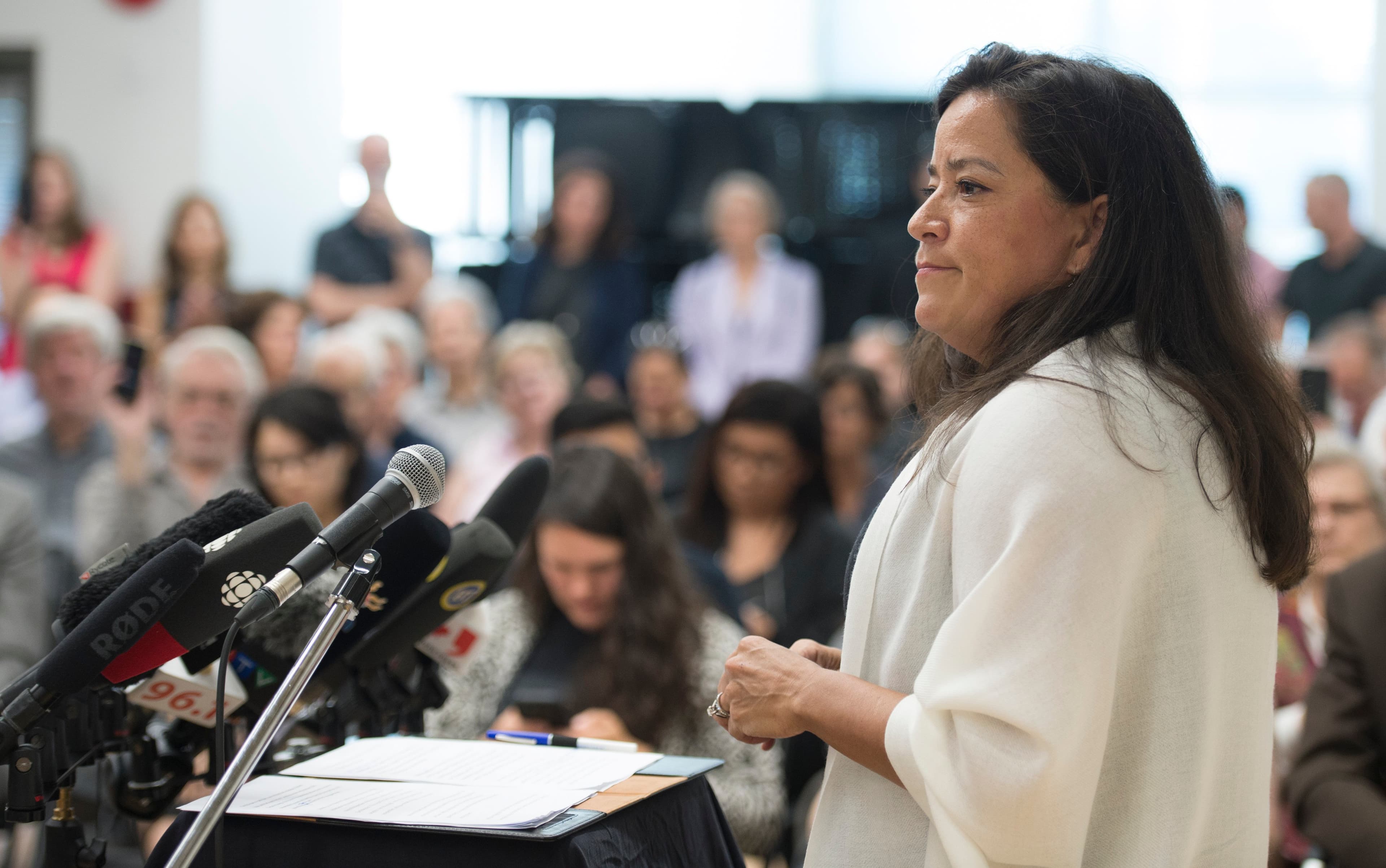 Jody Wilson-Raybould has the lead over Trudeau's Liberals