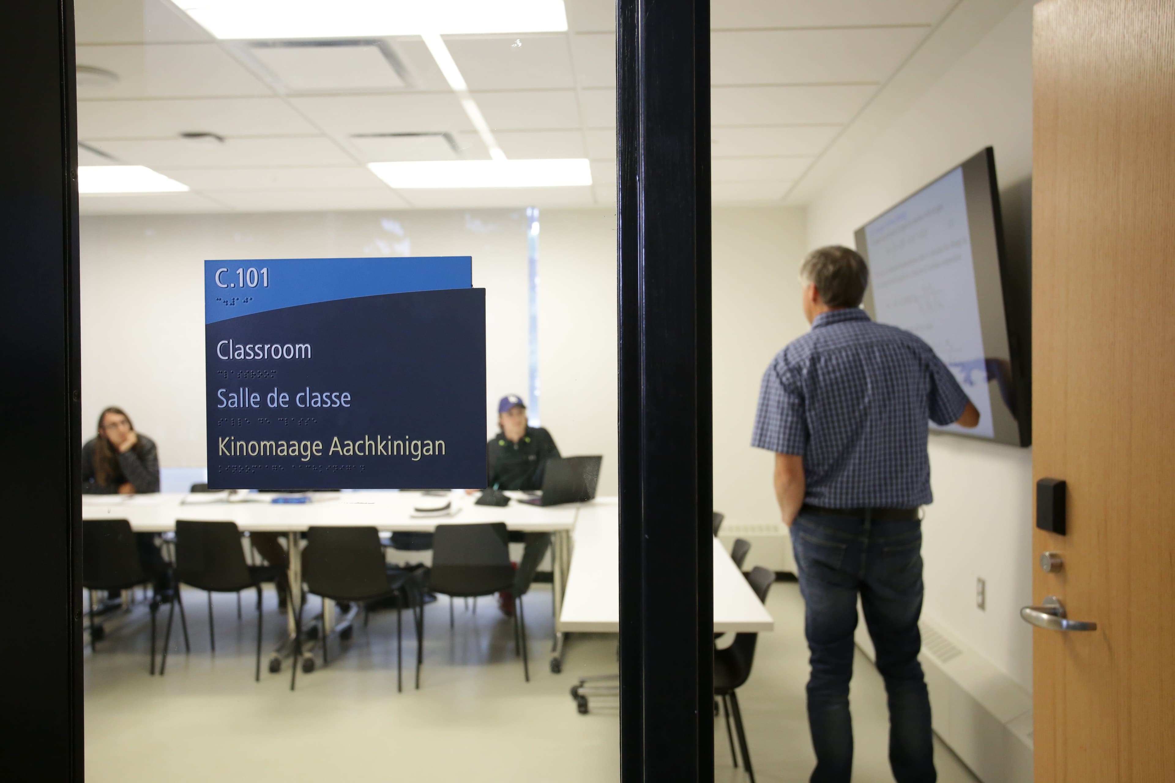 Laurentian University's path to reconciliation is trilingual