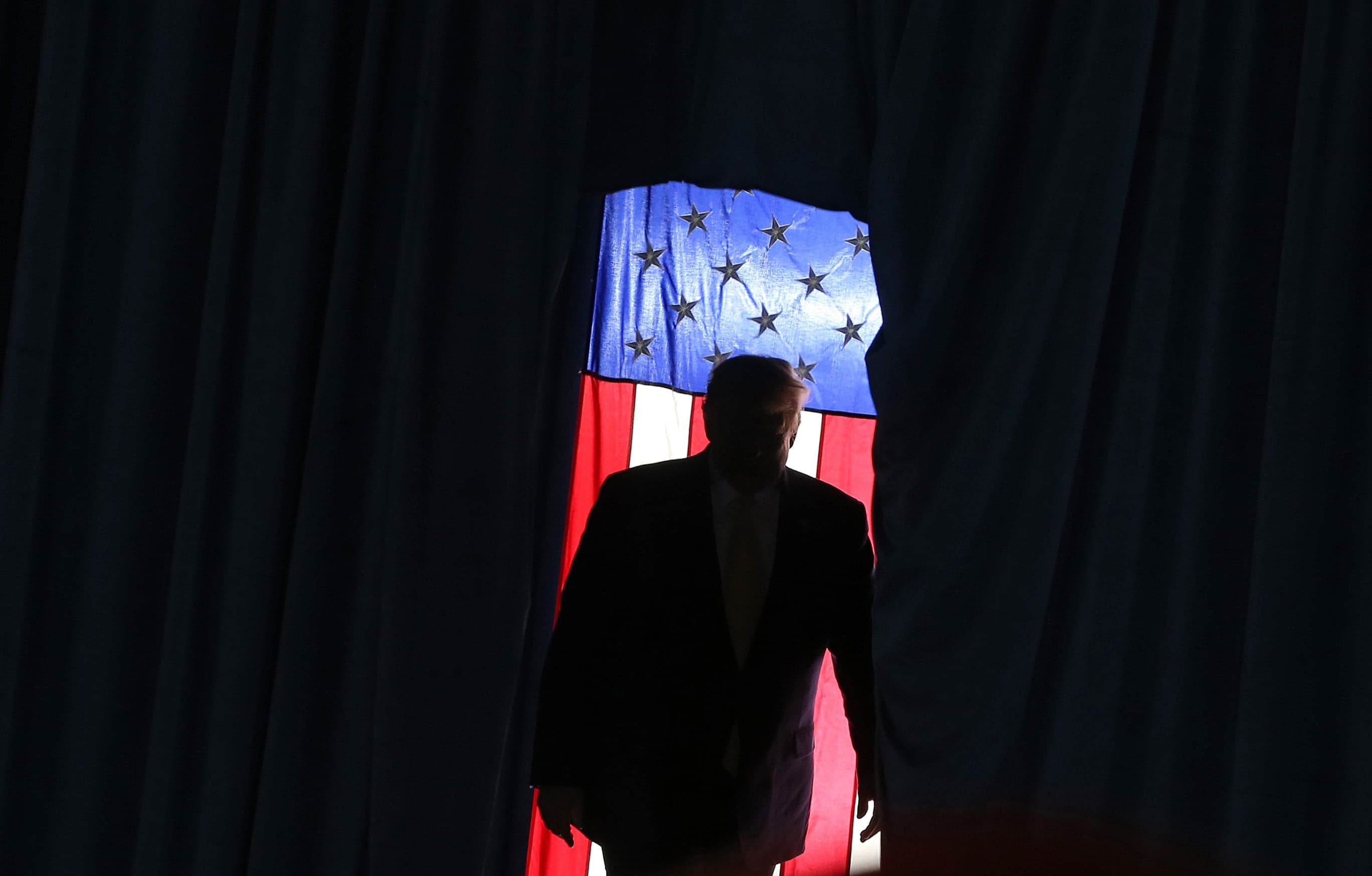 The U.S. is sinking. Maybe it's time for Canada to jump ship.