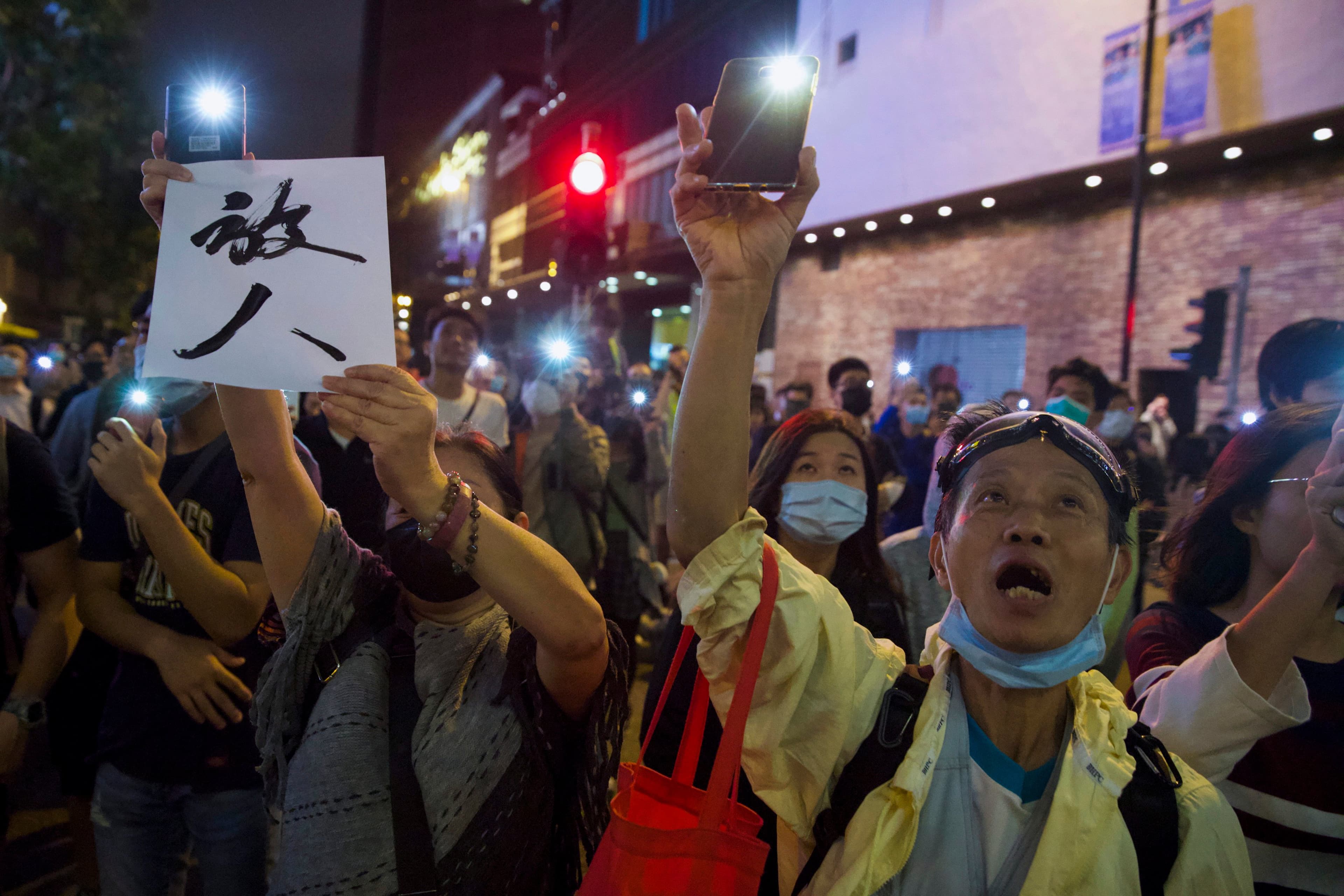Ottawa goes meek and gentle with Beijing